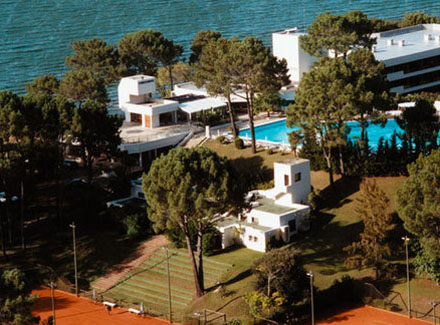 Club del Lago Hotel