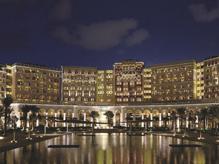 The Ritz-Carlton Abu Dhabi, Grand Canal