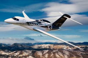 Компания Cessna Aircraft представила новый небольшой бизнес-джет для дальних полетов.