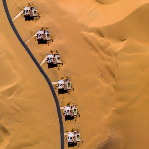 Роскошный проект экотуризма в Абу-Даби — курорт Bab Al Nojoum в пустыне Лива