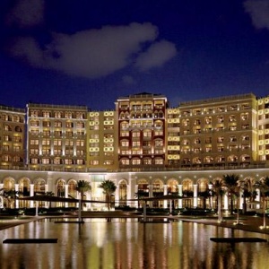 Ritz-Carlton Abu Dhabi Grand Canal празднует первый день рождения