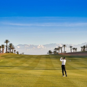Отель Royal Mansour Marrakech приглашает поиграть в гольф на зеленых полях Марокко