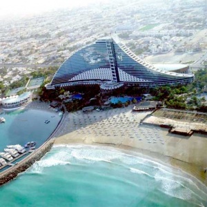 Jumeirah Beach Hotel закрывается на полгода