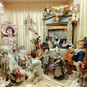 Парижский музей кукол закрывается 