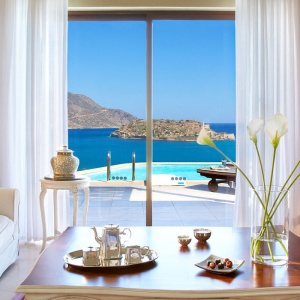 Скидки до 40% на раннее бронирование греческих отелей Domes Resorts