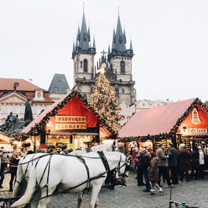 В Европе открылись рождественские базары: куда и когда ехать за праздником?